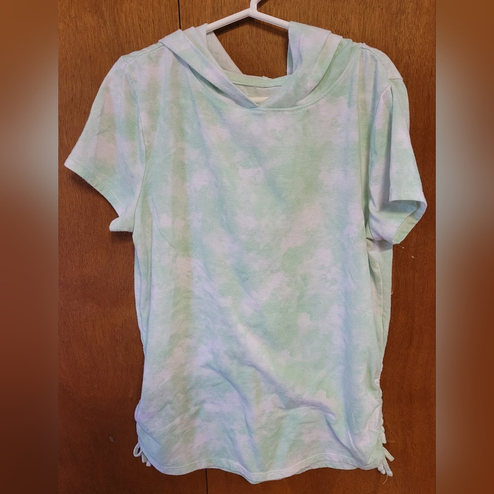SO Sporty Hoodie Tee.